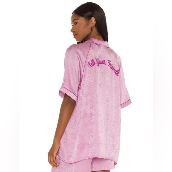 Revolver TELL YOUR FRIENDS Bowling Shirtlavender, Size XS - Picture 4 of 16